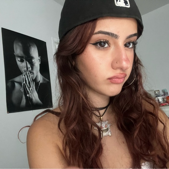 Meet your Posher, Ava - Picture 1 of 1